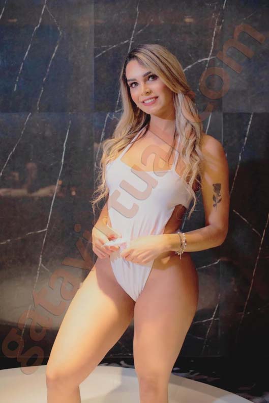 Emily Santos