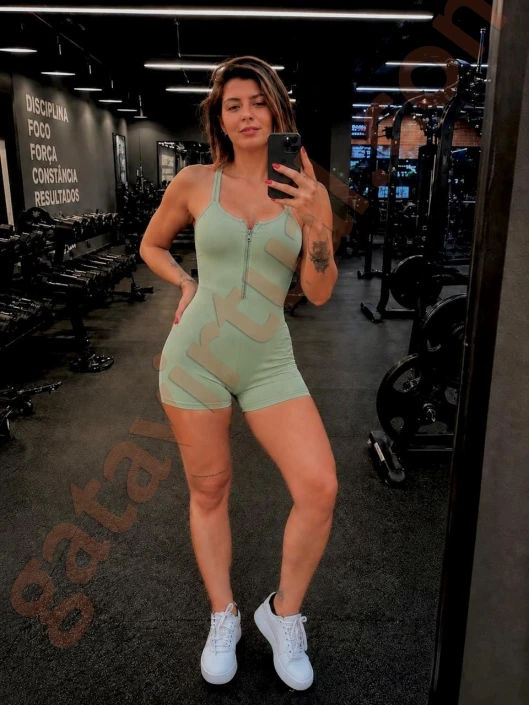 Isa mendes massagista